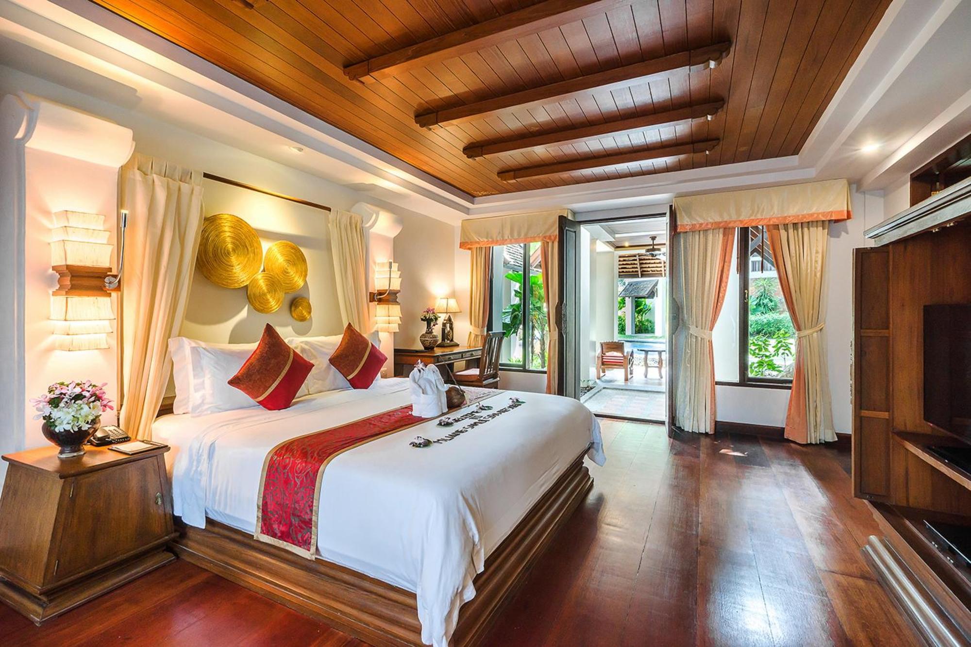 Grand Suite with Pool View,1432869169:JPEG